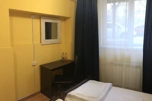 Хостел Pallet Hostel. Стандарт двухместный твин + 1 4