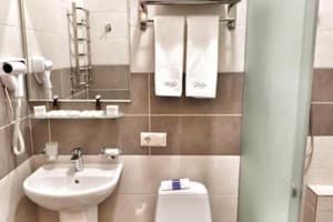Отель Украина. Стандарт двухместный Maydan View Twin 2